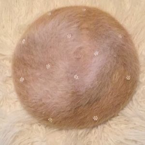 Collection 18 angora hat